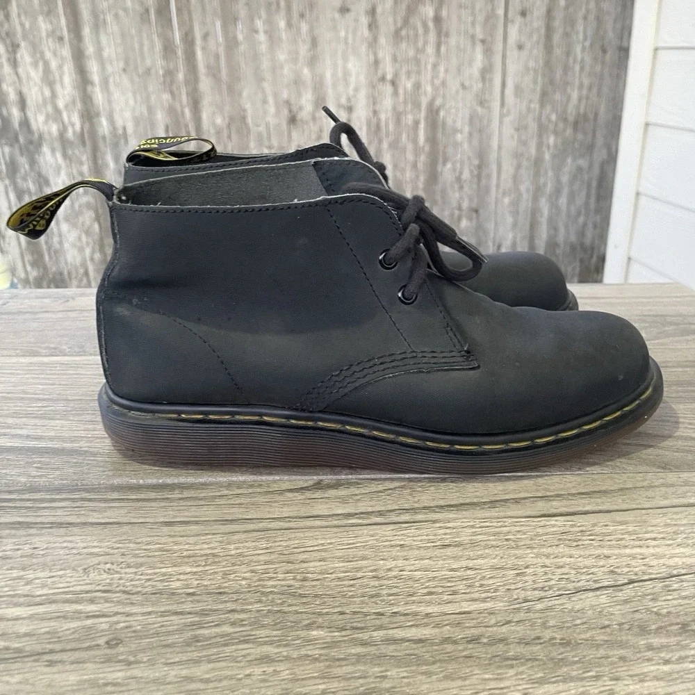 Dr.‎ Martens Manton Boots Men 9 UK 8 Black Leather Chukka Boots Grunge Goth Lace